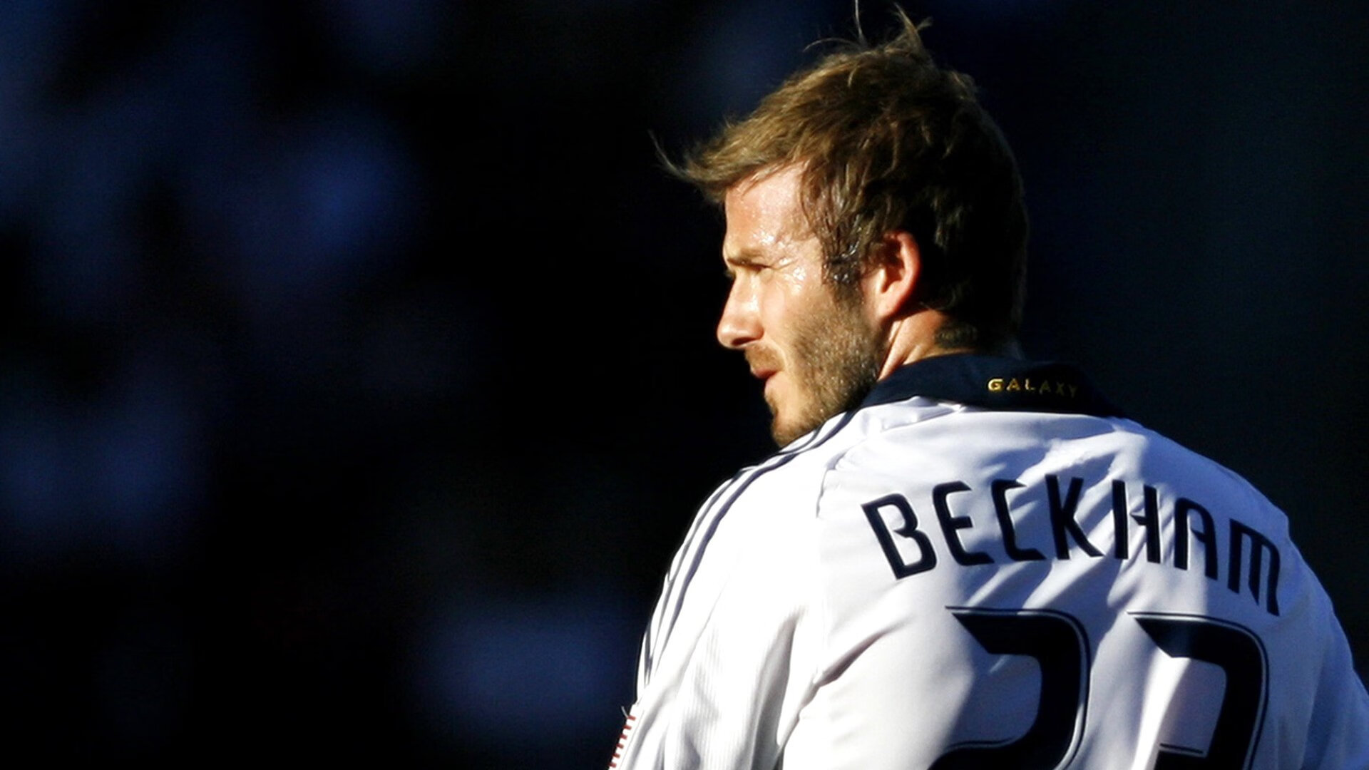 开云中国-墨西哥队在巴黎奥运会比赛中多次利用边路进攻，奥运墨西哥足球